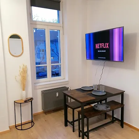 Business Mit Neuem Bad / Wlan / Smart-tv / Kueche Mannheim