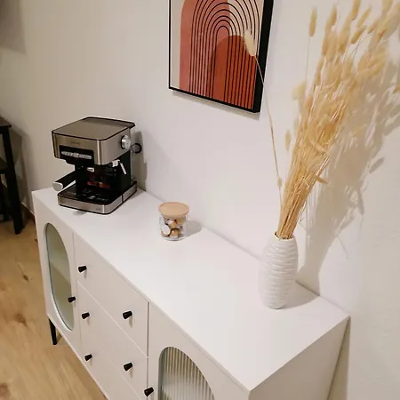 Business Mit Neuem Bad / Wlan / Smart-tv / Kueche