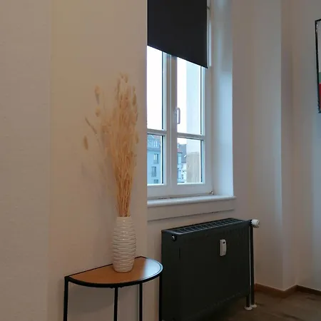 Business Mit Neuem Bad / Wlan / Smart-tv / Kueche * Mannheim